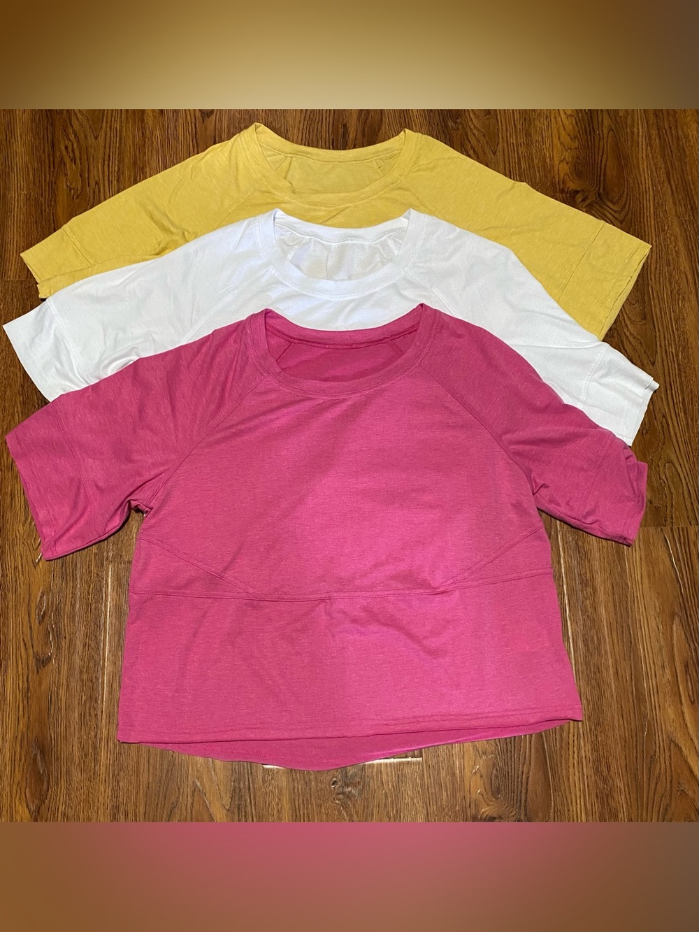 Sovelen Elbow Sleeve Relaxed Tee Size Medium Bundle of 3